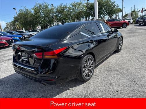 2023 Nissan Altima SR VC-Turbo FWD