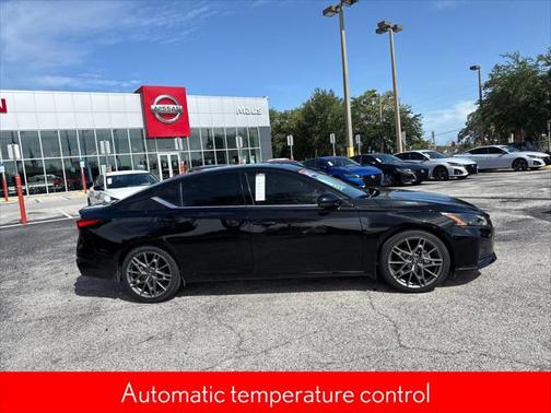 2023 Nissan Altima SR VC-Turbo FWD