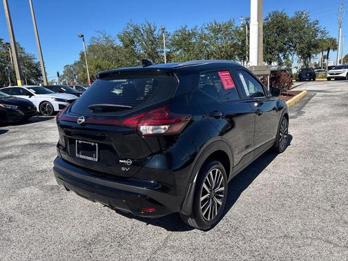 2024 Nissan Kicks SV