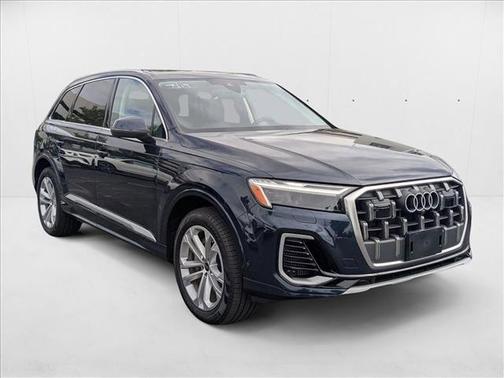 2025 Audi Q7 55 Premium Plus