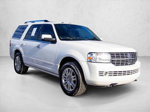 2013 Lincoln Navigator Base