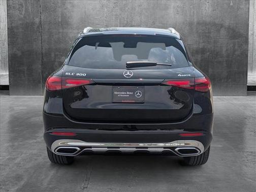 2025 Mercedes-Benz GLC 300 4MATIC
