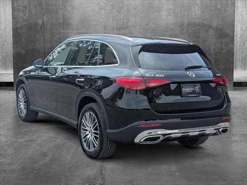 2025 Mercedes-Benz GLC 300 4MATIC