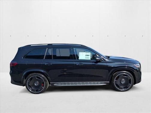 2026 Mercedes-Benz AMG GLS 63 Base