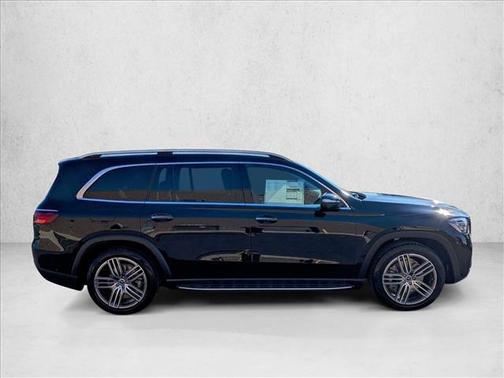 2026 Mercedes-Benz GLS 450 4MATIC