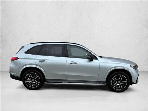 2026 Mercedes-Benz GLC 300 4MATIC