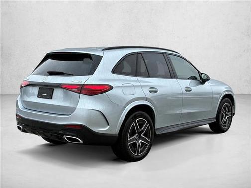2026 Mercedes-Benz GLC 300 4MATIC