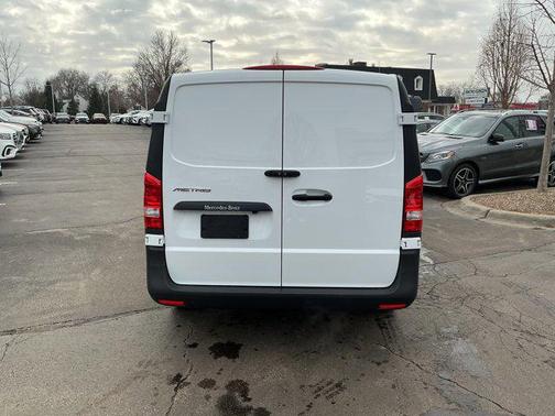 2023 Mercedes-Benz Metris Base