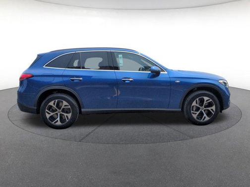 2025 Mercedes-Benz GLC 350e Base