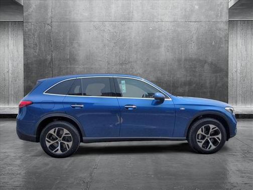 2025 Mercedes-Benz GLC 350e Base