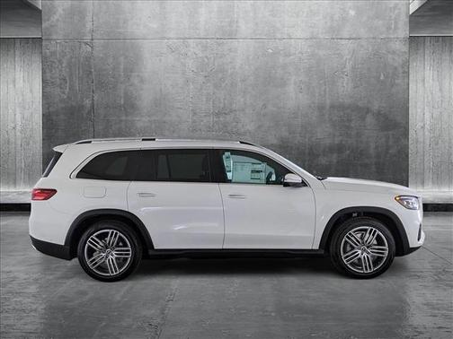 2025 Mercedes-Benz GLS 450 4MATIC
