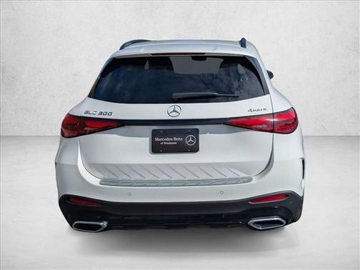 2026 Mercedes-Benz GLC 300 4MATIC