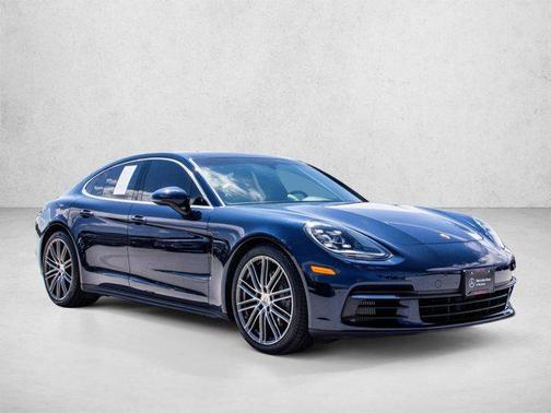 Night Blue Metallic 2018 Porsche Panamera 4S