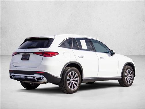 2026 Mercedes-Benz GLC 300 4MATIC