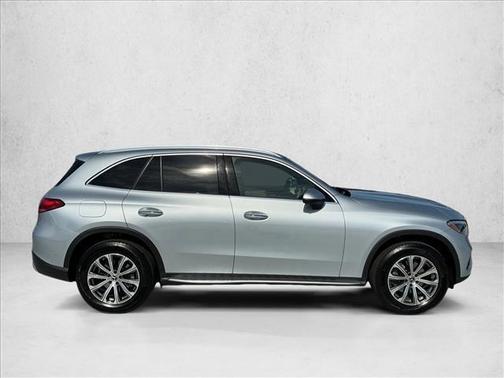 Cirrus Silver Metallic 2026 Mercedes-Benz GLC 300 4MATIC