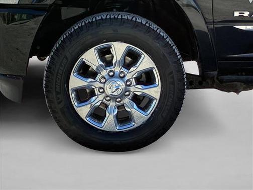 2019 RAM 2500 Limited Crew Cab 4x4 6'4' Box