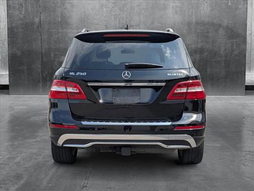 2015 Mercedes-Benz M-Class 4MATIC