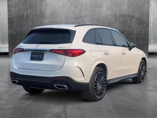 2025 Mercedes-Benz GLC 300 4MATIC