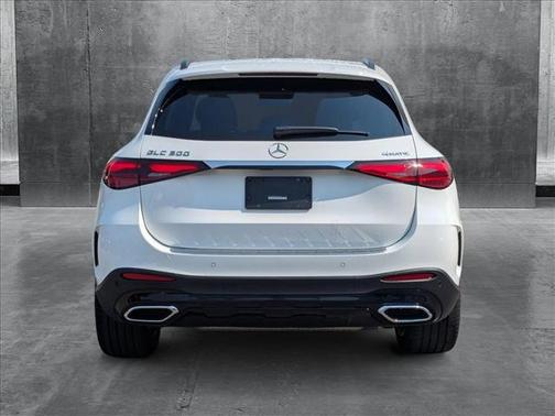 2025 Mercedes-Benz GLC 300 4MATIC