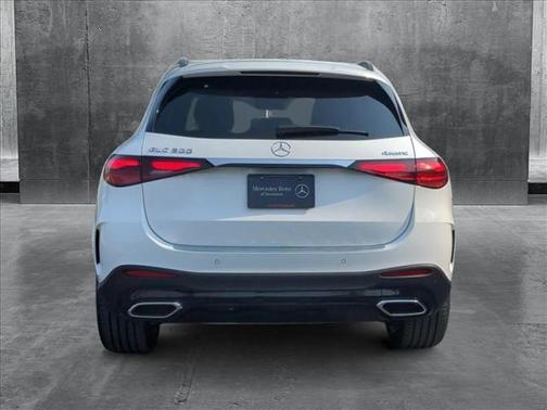 2025 Mercedes-Benz GLC 300 4MATIC