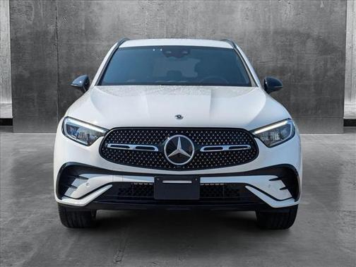2025 Mercedes-Benz GLC 300 4MATIC