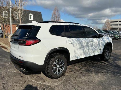 Summit White 2024 GMC Acadia AWD AT4