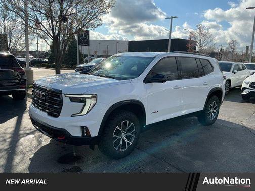 Summit White 2024 GMC Acadia AWD AT4