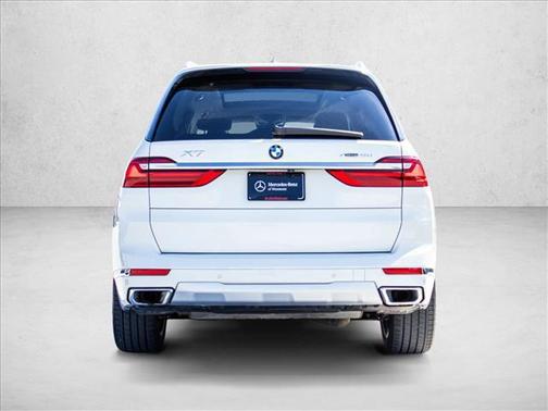 Alpine White 2022 BMW X7 xDrive40i