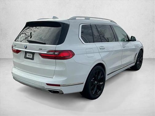 Alpine White 2022 BMW X7 xDrive40i