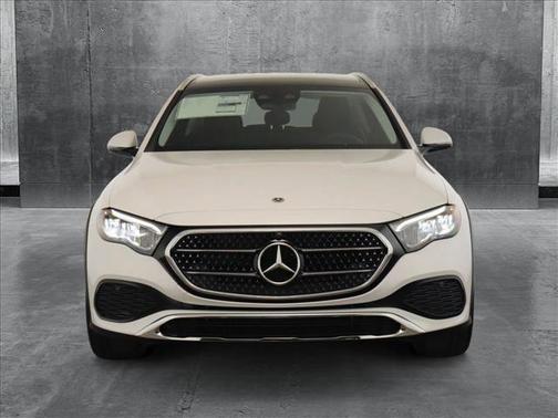 2025 Mercedes-Benz E-Class 4MATIC