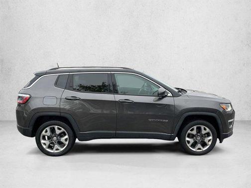 Granite Crystal Metallic Clearcoat 2018 Jeep Compass Limited
