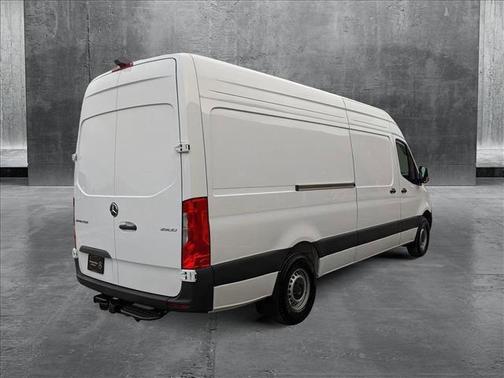 2025 Mercedes-Benz Sprinter 2500 High Roof