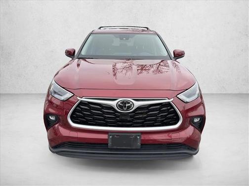 2022 Toyota Highlander LE
