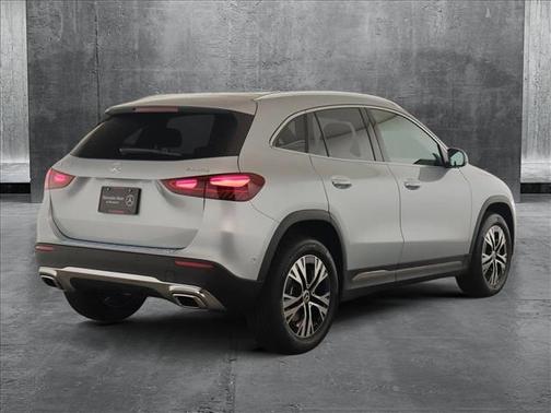 2025 Mercedes-Benz GLA 250 4MATIC