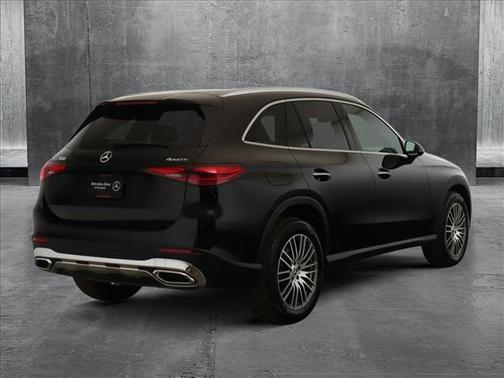 2025 Mercedes-Benz GLC 300 4MATIC