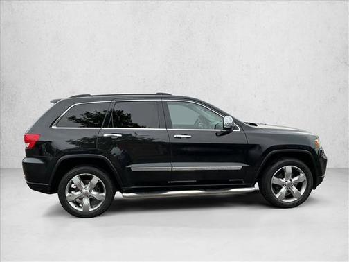 Brilliant Black Crystal Pearl 2012 Jeep Grand Cherokee Overland
