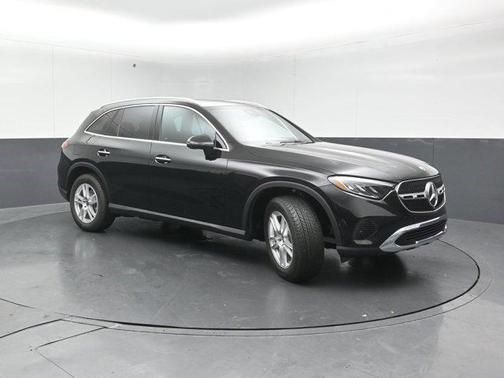 2026 Mercedes-Benz GLC 300 4MATIC