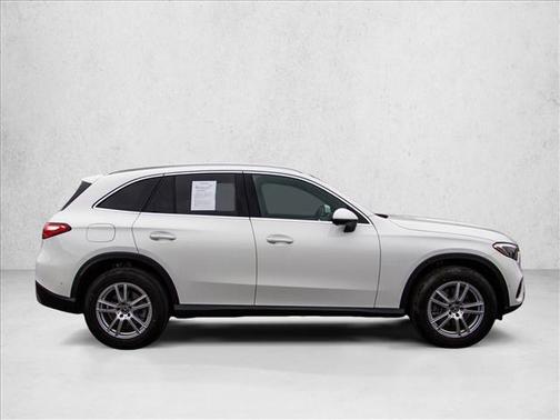 2025 Mercedes-Benz GLC 300 4MATIC