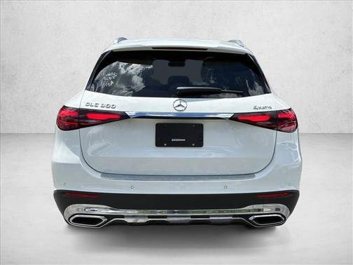 Polar White 2023 Mercedes-Benz GLC 300 4MATIC