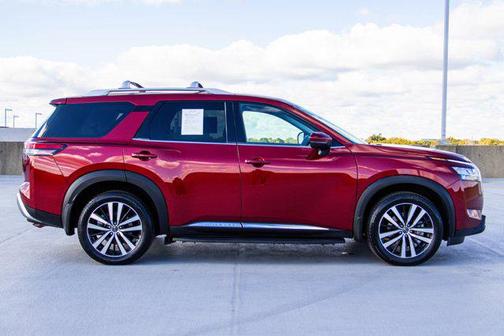 2023 Nissan Pathfinder Platinum 4WD