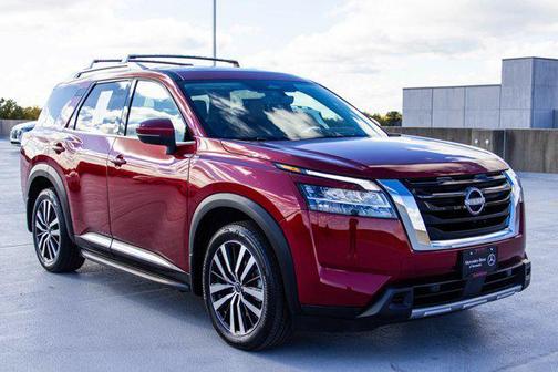 2023 Nissan Pathfinder Platinum 4WD
