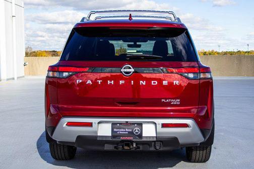 2023 Nissan Pathfinder Platinum 4WD