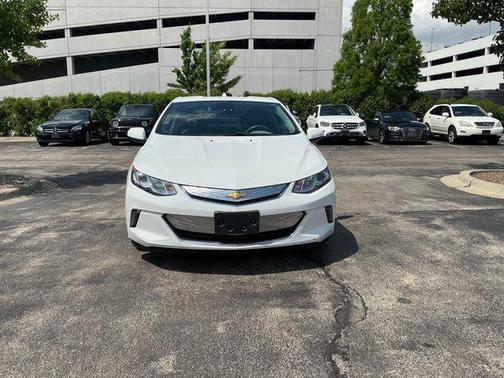 Summit White 2017 Chevrolet Volt LT