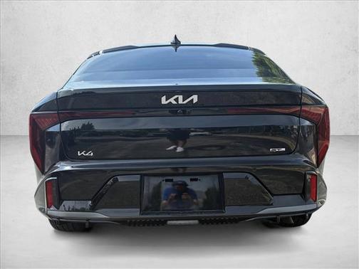 Aurora Black Pearl 2025 Kia K4 GT-Line Turbo