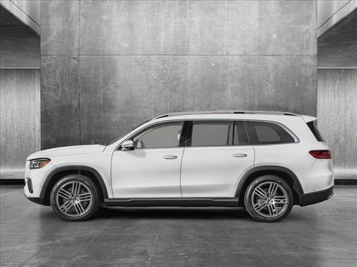 2025 Mercedes-Benz GLS 450 4MATIC