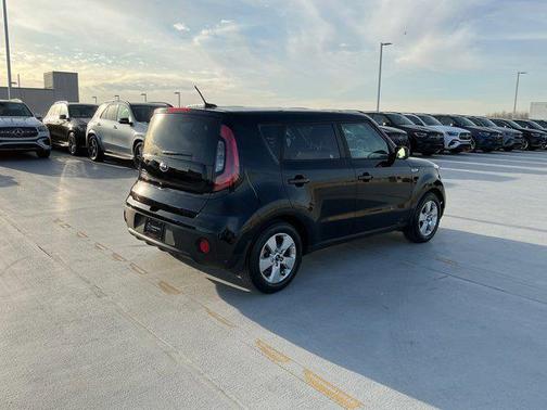 2017 Kia Soul Base