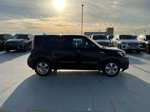 2017 Kia Soul Base