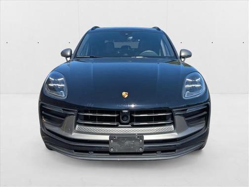 2024 Porsche Macan T