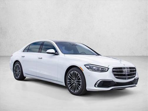 MANUFAKTUR Moonlight White Metallic 2026 Mercedes-Benz S-Class 4MATIC