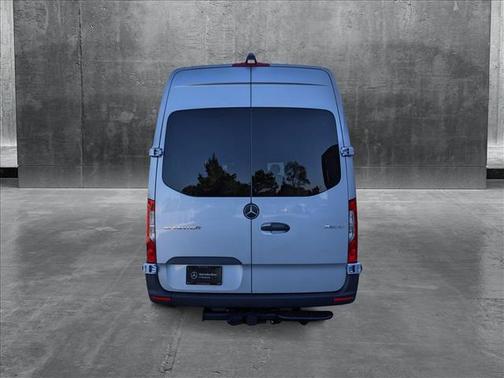 2025 Mercedes-Benz Sprinter 2500 High Roof